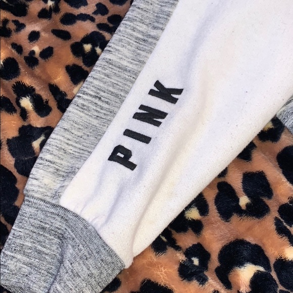 PINK half zip pullover (self cropped) - Picture 2 of 4